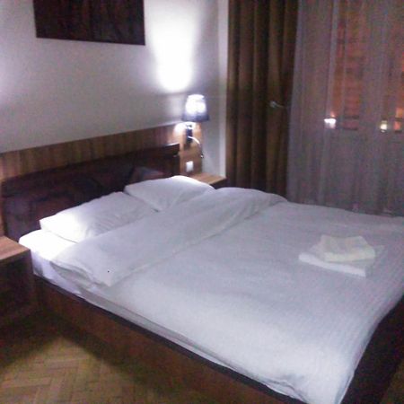 Hotel Nice Tiflis Dış mekan fotoğraf