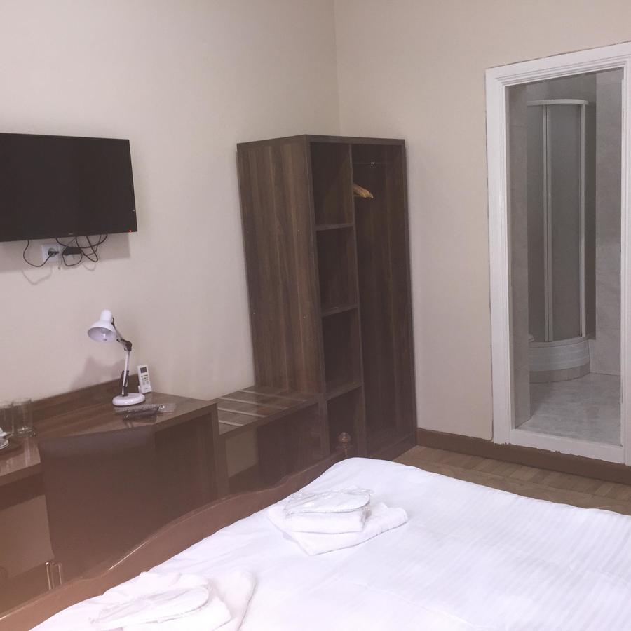 Hotel Nice Tiflis Dış mekan fotoğraf